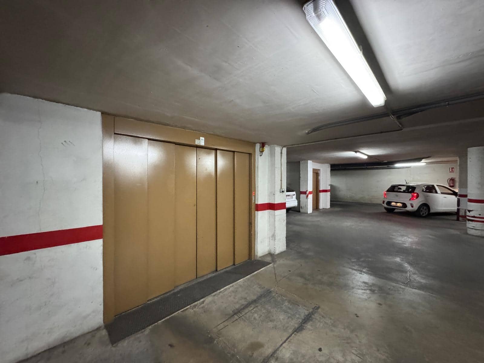 4 sovrum Lägenhet till salu i Torrevieja med garage - 380 000 € (Ref: 9504294)