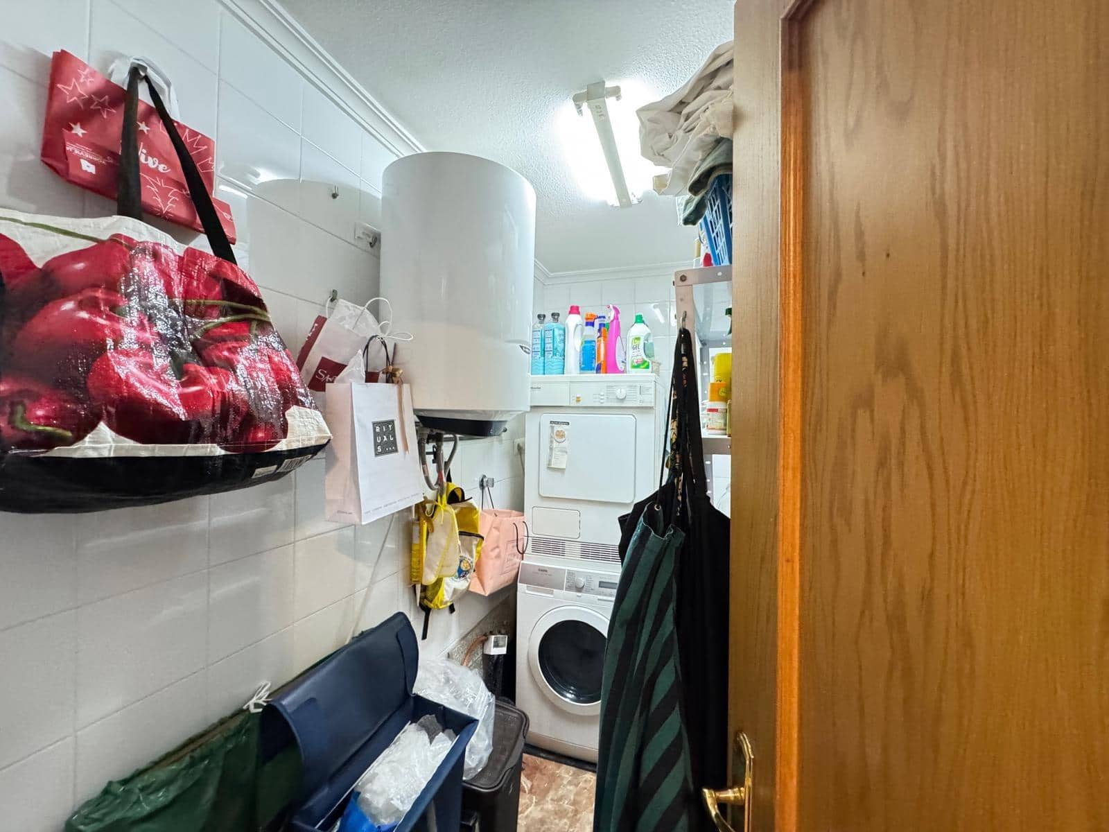 4 sovrum Lägenhet till salu i Torrevieja med garage - 380 000 € (Ref: 9504294)