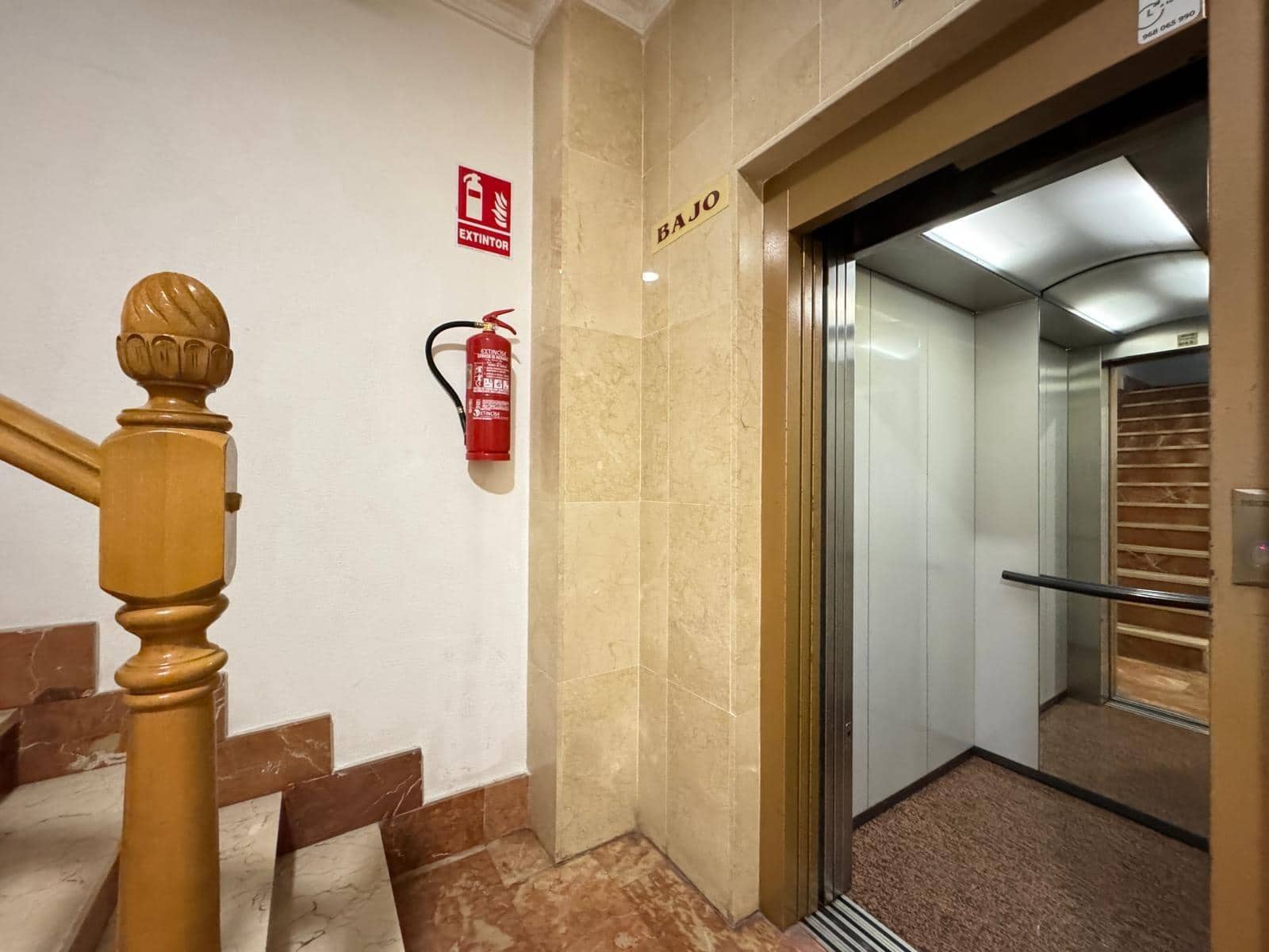 4 sovrum Lägenhet till salu i Torrevieja med garage - 380 000 € (Ref: 9504294)