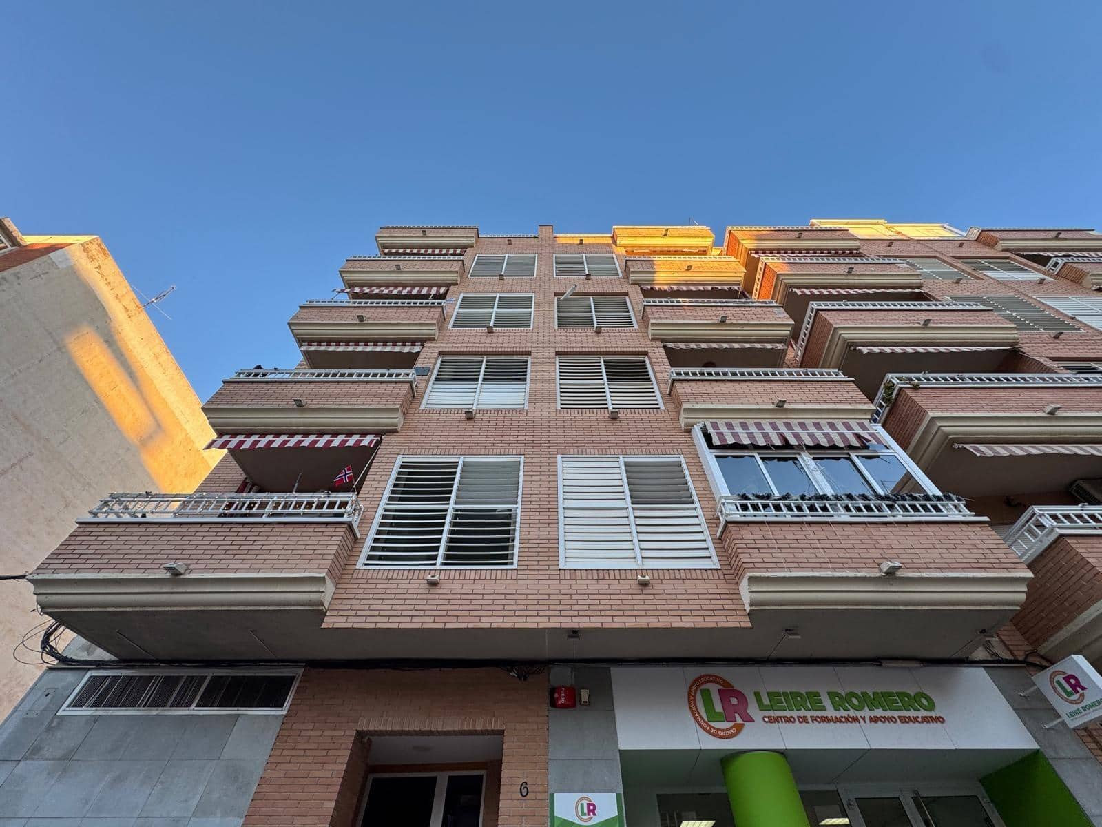 4 sovrum Lägenhet till salu i Torrevieja med garage - 380 000 € (Ref: 9504294)