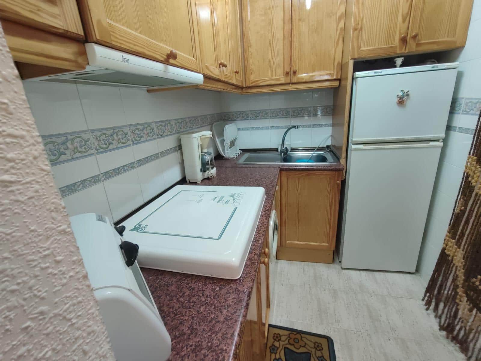 1 bedroom Apartment for sale in Torrevieja with pool - € 109,900 (Ref: 9504295)