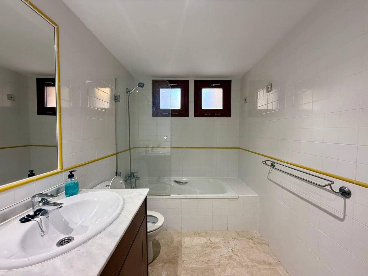 2 soverom Leilighet til salgs i Punta Prima med svømmebasseng garasje - € 259 900 (Ref: 9508875)