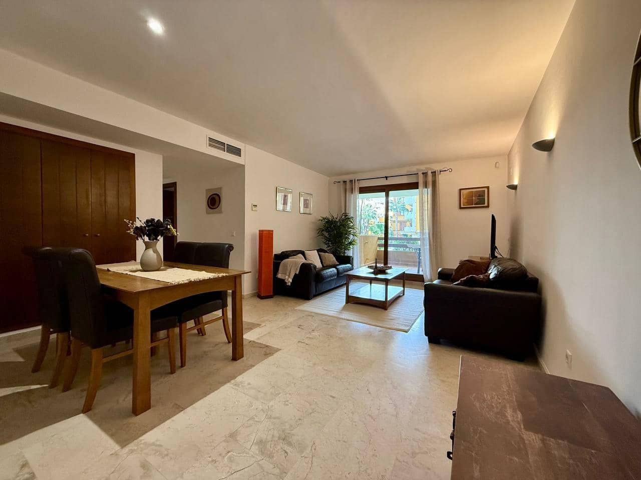 2 soverom Leilighet til salgs i Punta Prima med svømmebasseng garasje - € 259 900 (Ref: 9508875)