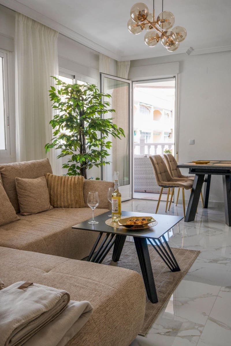 3 soverom Leilighet til salgs i Torrevieja med garasje - € 259 950 (Ref: 9508876)