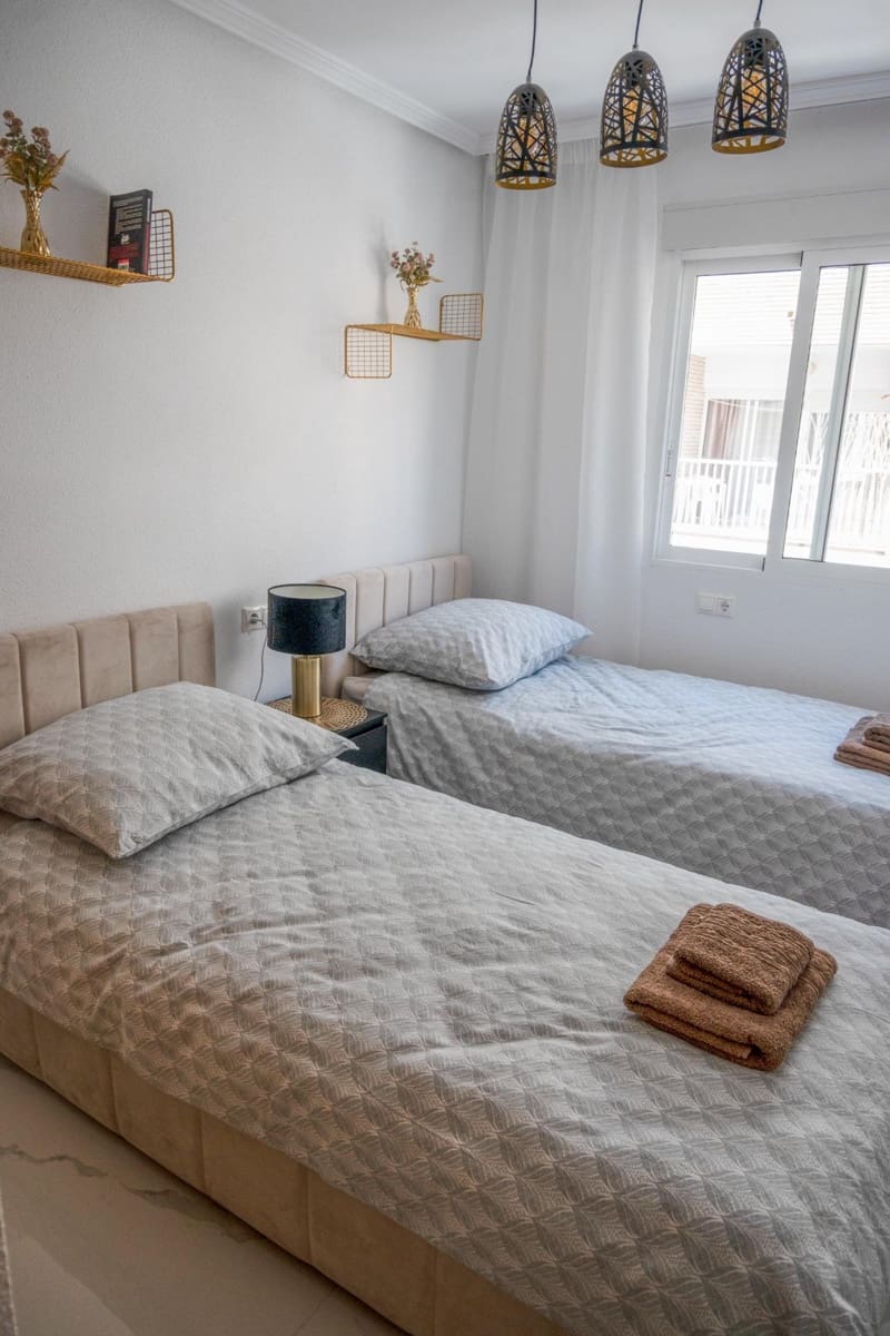 3 soverom Leilighet til salgs i Torrevieja med garasje - € 259 950 (Ref: 9508876)