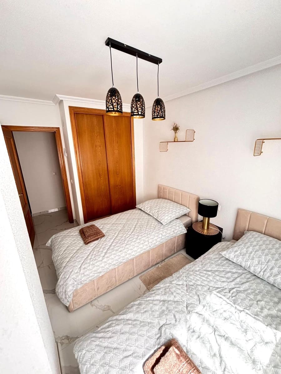 3 soverom Leilighet til salgs i Torrevieja med garasje - € 259 950 (Ref: 9508876)