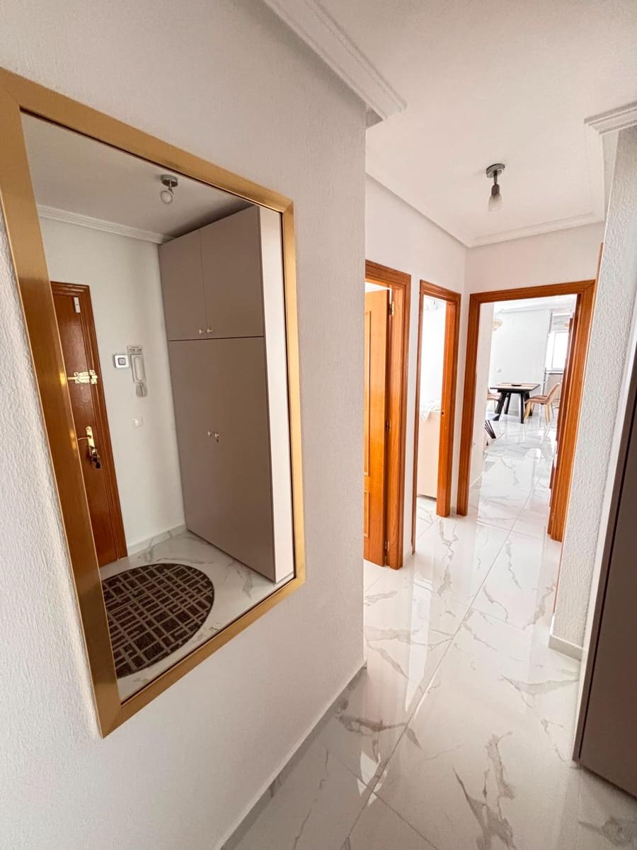 3 soverom Leilighet til salgs i Torrevieja med garasje - € 259 950 (Ref: 9508876)