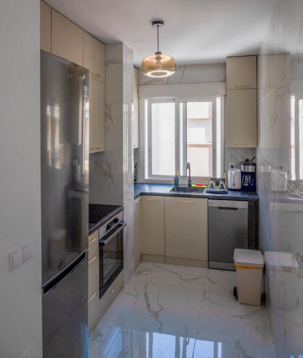 3 soverom Leilighet til salgs i Torrevieja med garasje - € 259 950 (Ref: 9508876)