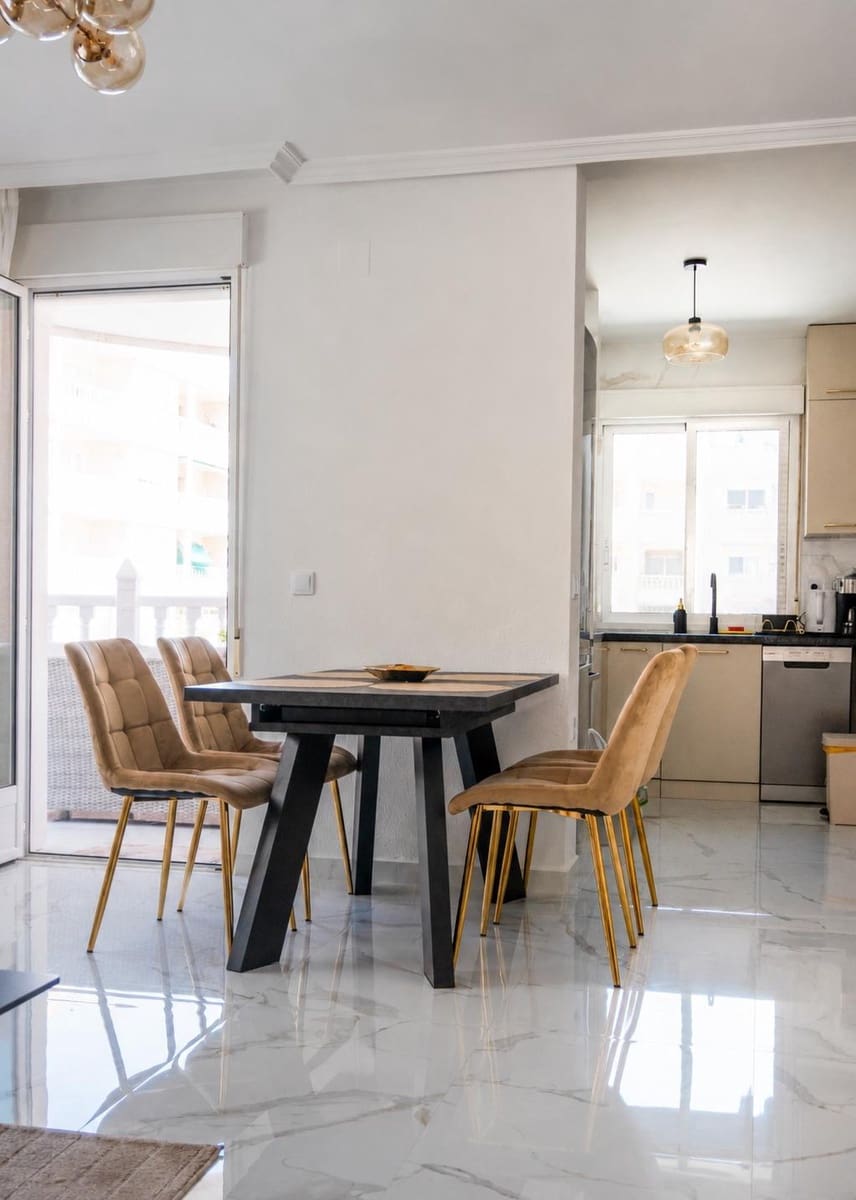 3 soverom Leilighet til salgs i Torrevieja med garasje - € 259 950 (Ref: 9508876)