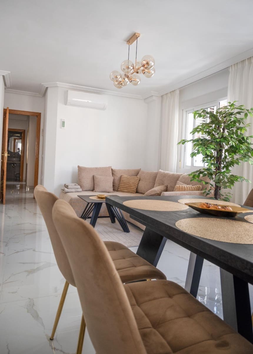 3 soverom Leilighet til salgs i Torrevieja med garasje - € 259 950 (Ref: 9508876)