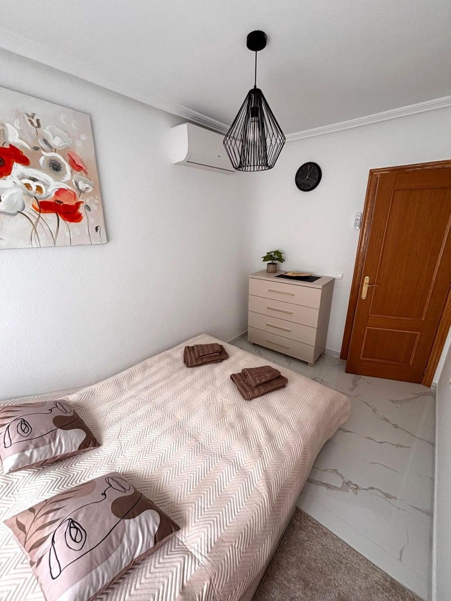 3 soverom Leilighet til salgs i Torrevieja med garasje - € 259 950 (Ref: 9508876)