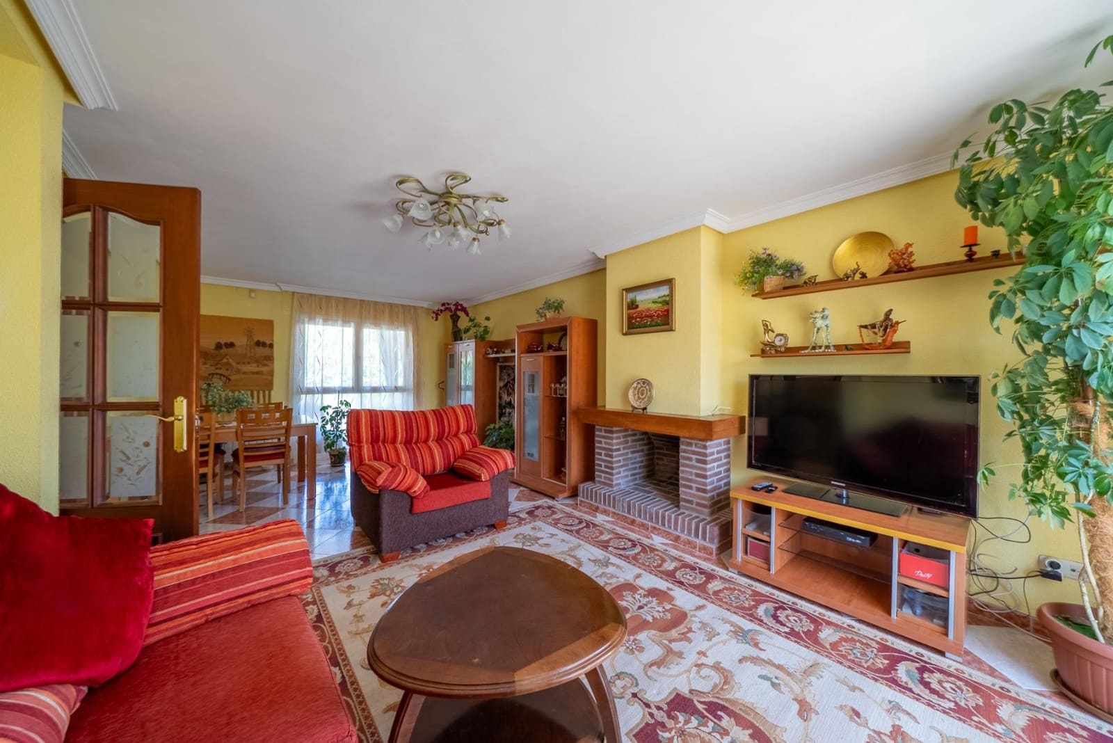 6 bedroom Villa for sale in San Martin de Valdeiglesias with pool - € 459,000 (Ref: 9513404)