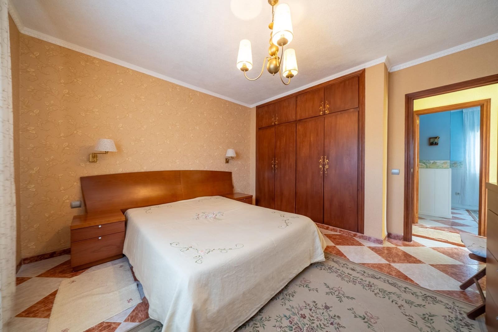 6 bedroom Villa for sale in San Martin de Valdeiglesias with pool - € 459,000 (Ref: 9513404)