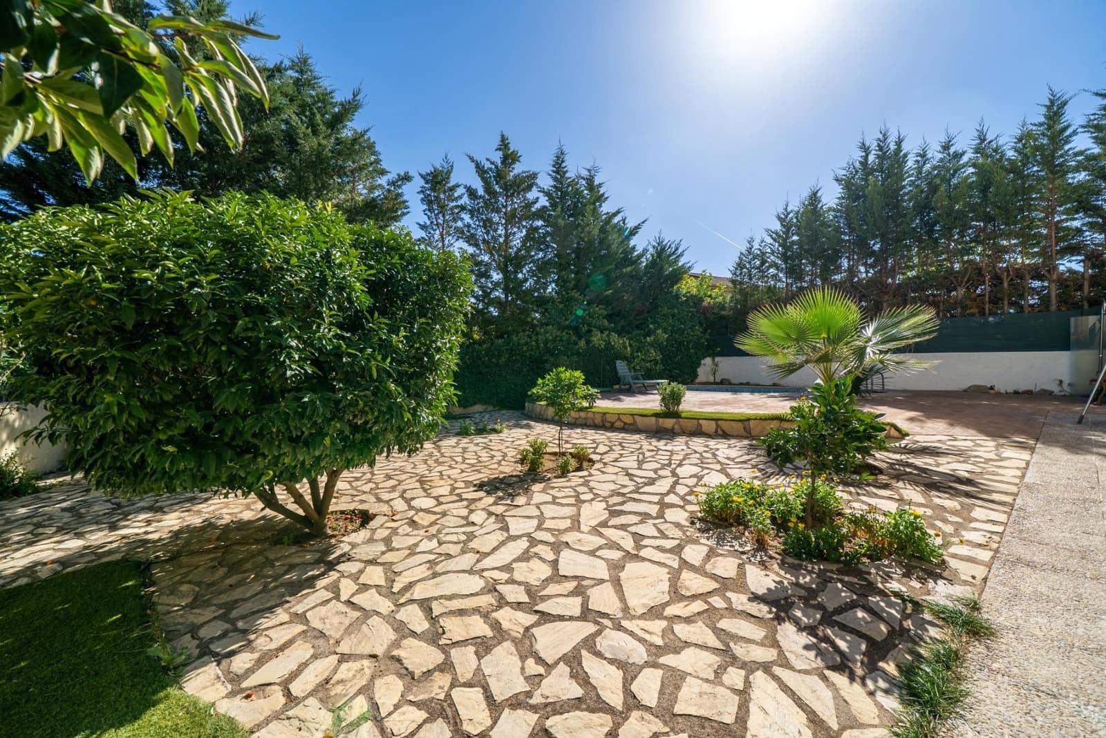 6 bedroom Villa for sale in San Martin de Valdeiglesias with pool - € 459,000 (Ref: 9513404)