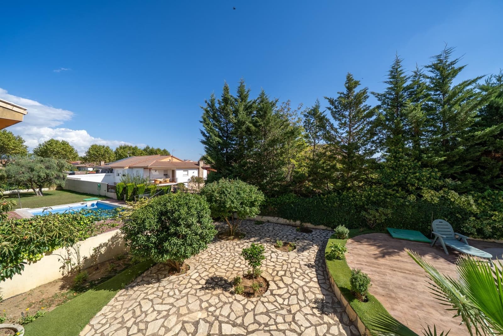 6 bedroom Villa for sale in San Martin de Valdeiglesias with pool - € 459,000 (Ref: 9513404)