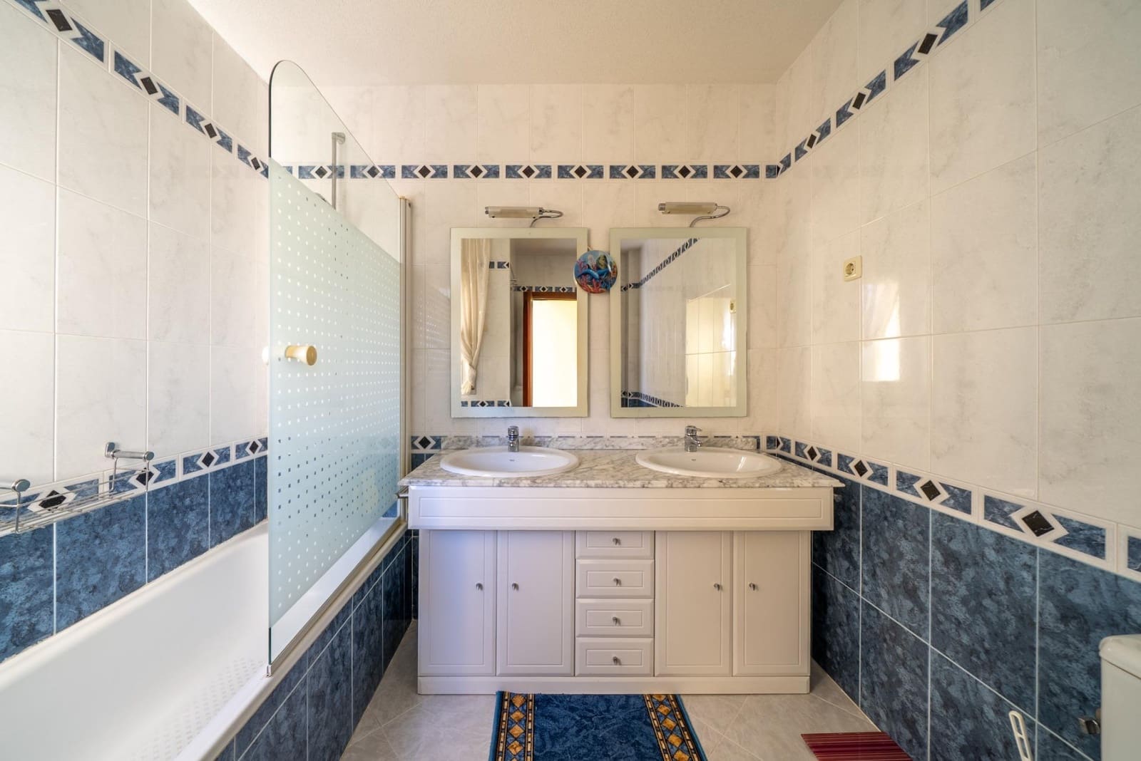 6 bedroom Villa for sale in San Martin de Valdeiglesias with pool - € 459,000 (Ref: 9513404)