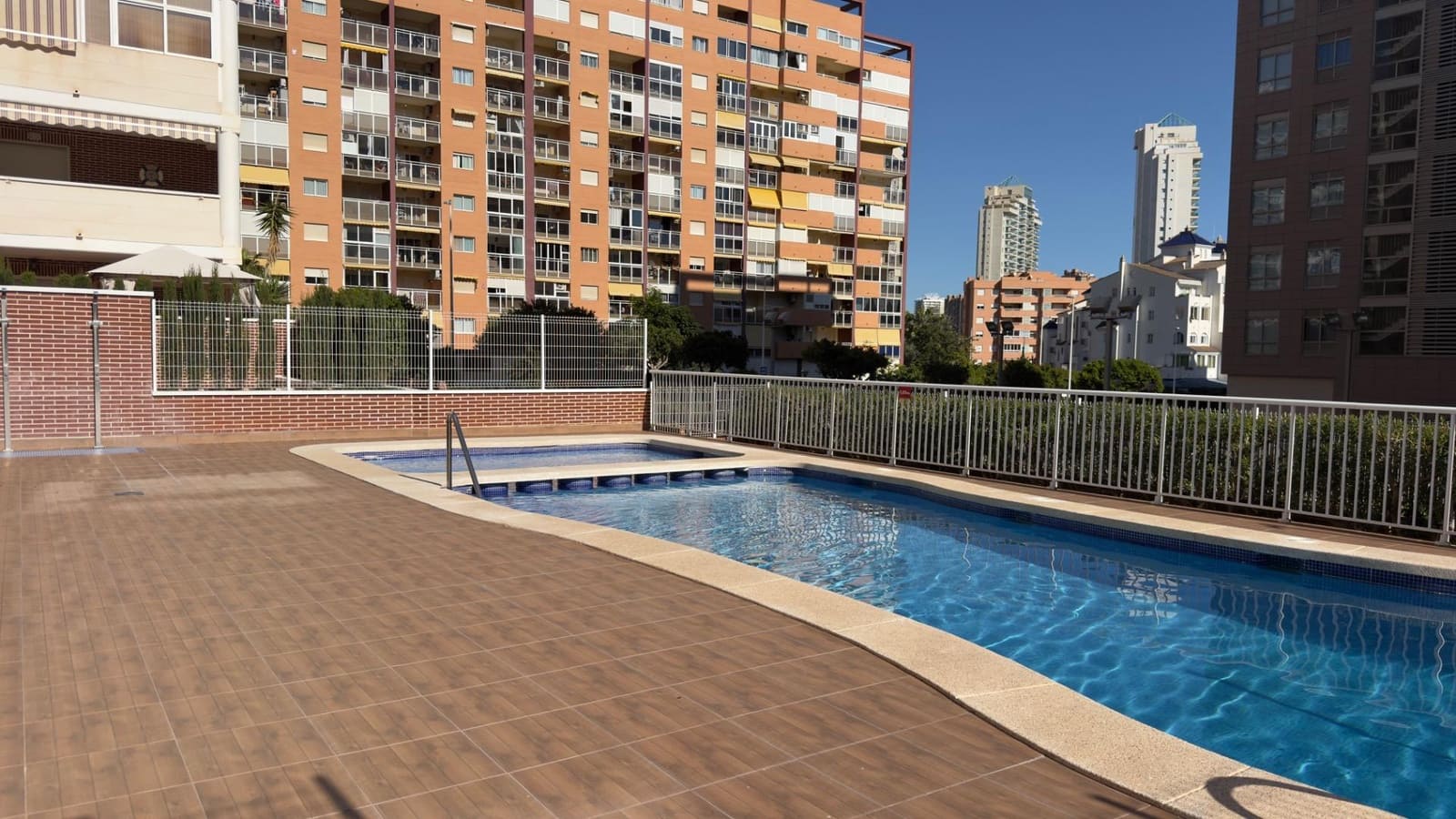 1 bedroom Apartment for sale in La Villajoyosa / Vila Joiosa with pool - € 195,000 (Ref: 9513405)