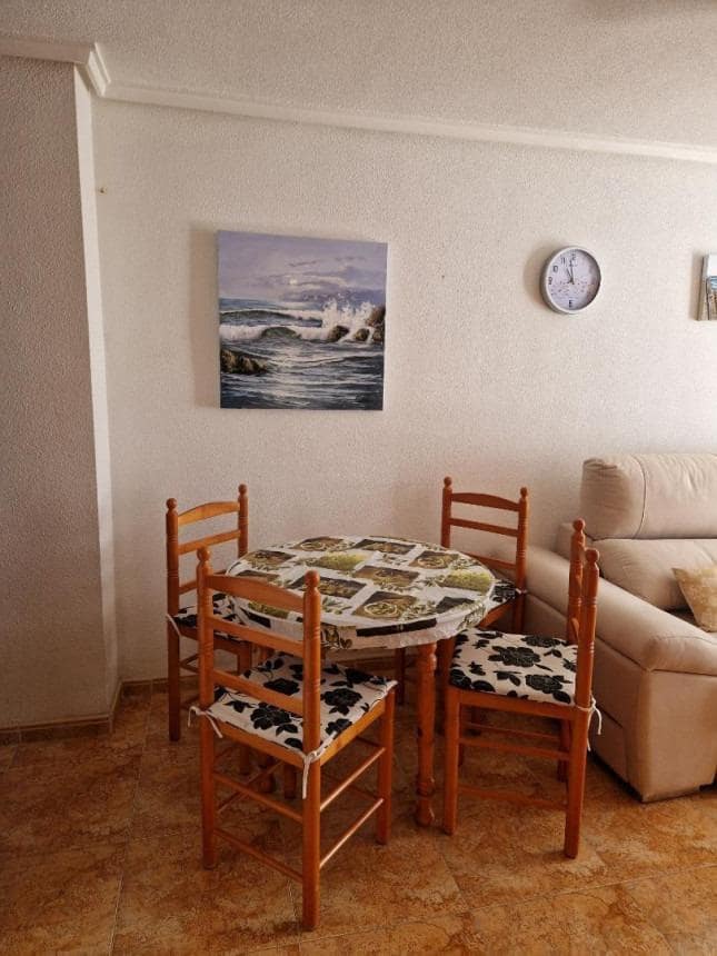 2 makuuhuone Huoneisto myytävänä paikassa Torrevieja - 129 850 € (Ref: 9513406)