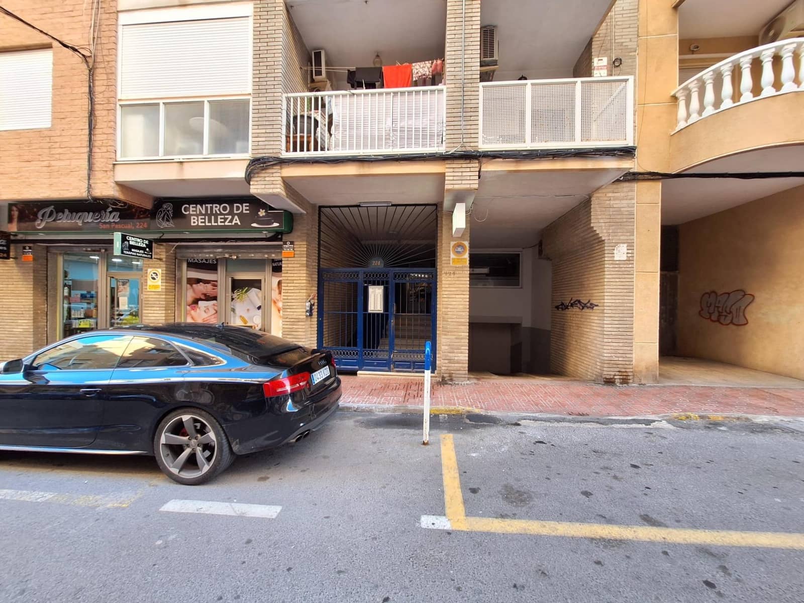 3 bedroom Penthouse for sale in Torrevieja with garage - € 254,900 (Ref: 9513407)