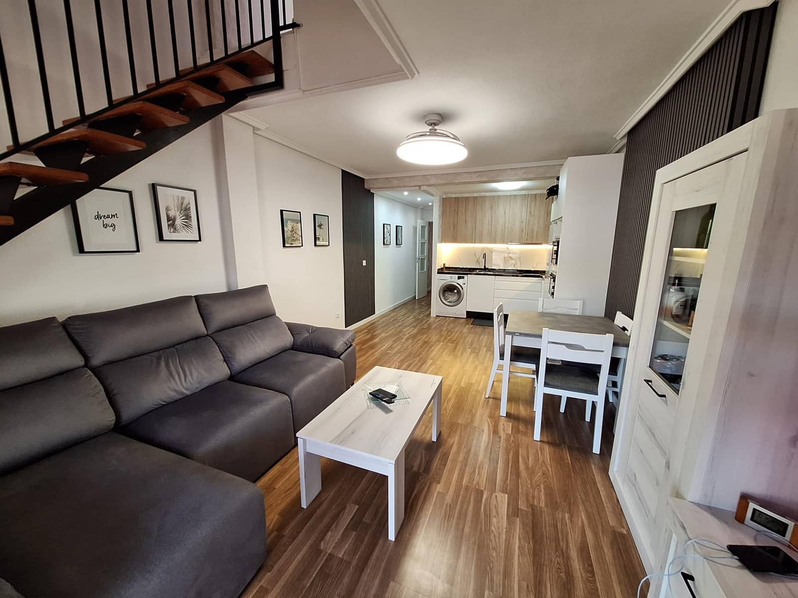 3 bedroom Penthouse for sale in Torrevieja with garage - € 254,900 (Ref: 9513407)