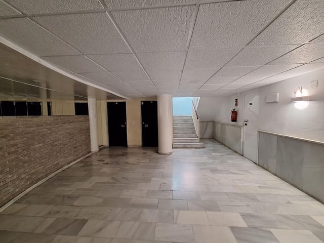 3 bedroom Penthouse for sale in Centro, Torrevieja with garage - € 254,900 (Ref: 9513407)