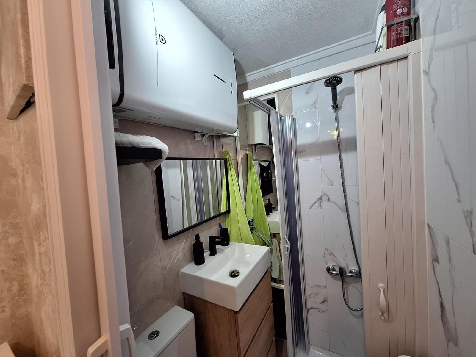 3 bedroom Penthouse for sale in Torrevieja with garage - € 254,900 (Ref: 9513407)