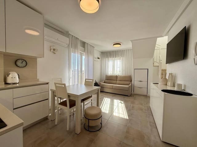 1 quarto Penthouse para venda em Nueva Torrevieja, Torrevieja - 160 000 € (Ref: 9518902)