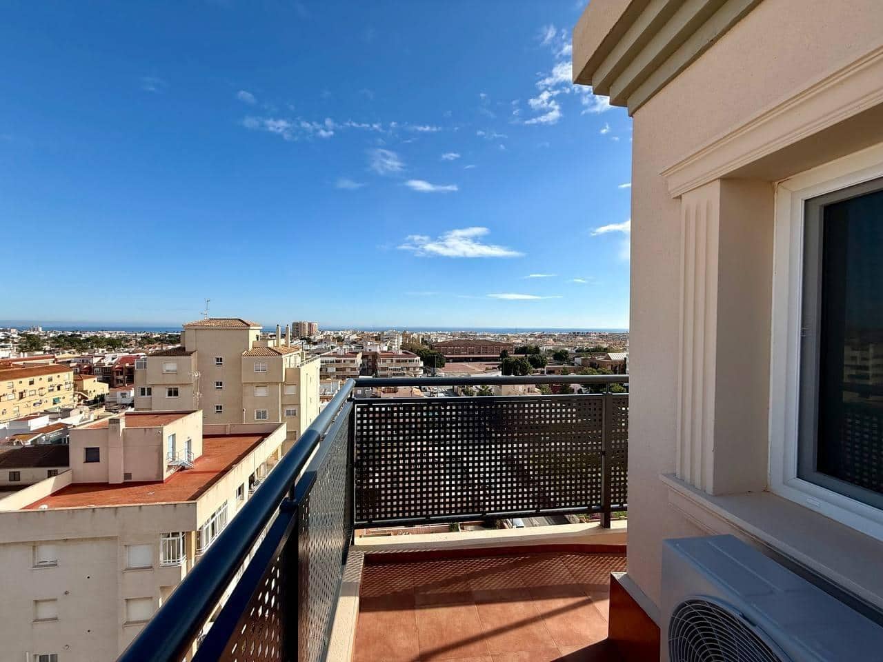 1 quarto Penthouse para venda em Torrevieja - 160 000 € (Ref: 9518902)