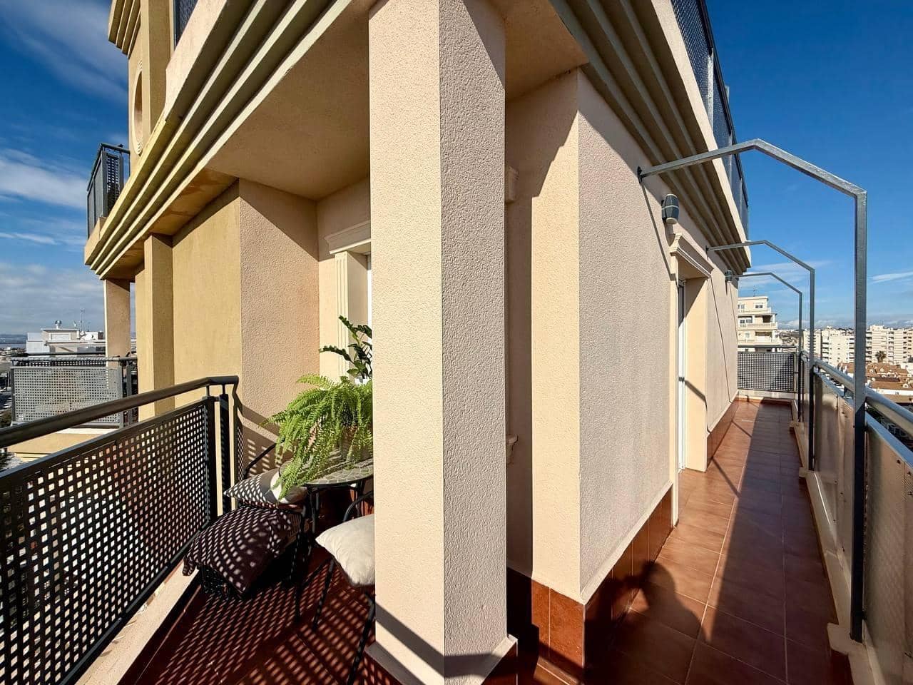 1 quarto Penthouse para venda em Torrevieja - 160 000 € (Ref: 9518902)