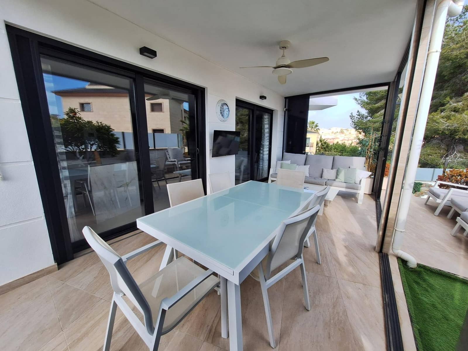 3 soveværelse Rækkehus til salg i Orihuela Costa med swimmingpool - € 475.000 (Ref: 9518903)