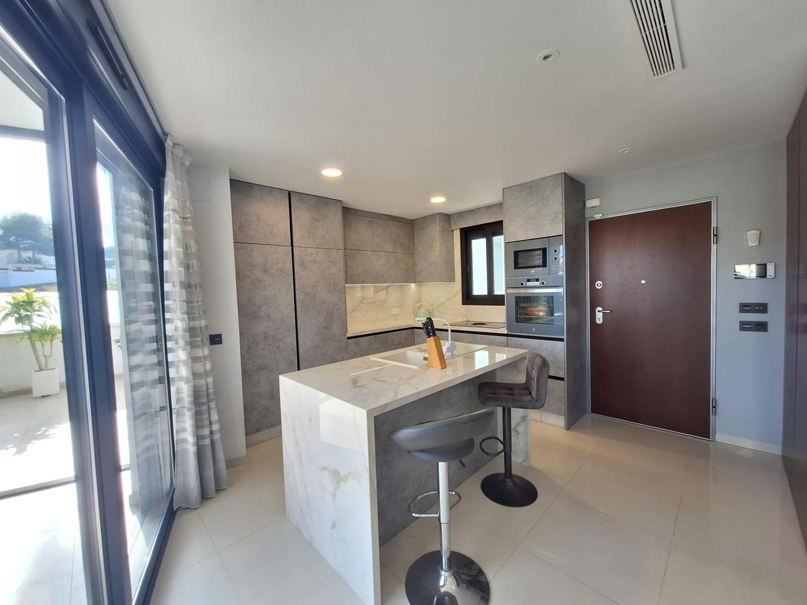 3 soveværelse Rækkehus til salg i Orihuela Costa med swimmingpool - € 475.000 (Ref: 9518903)