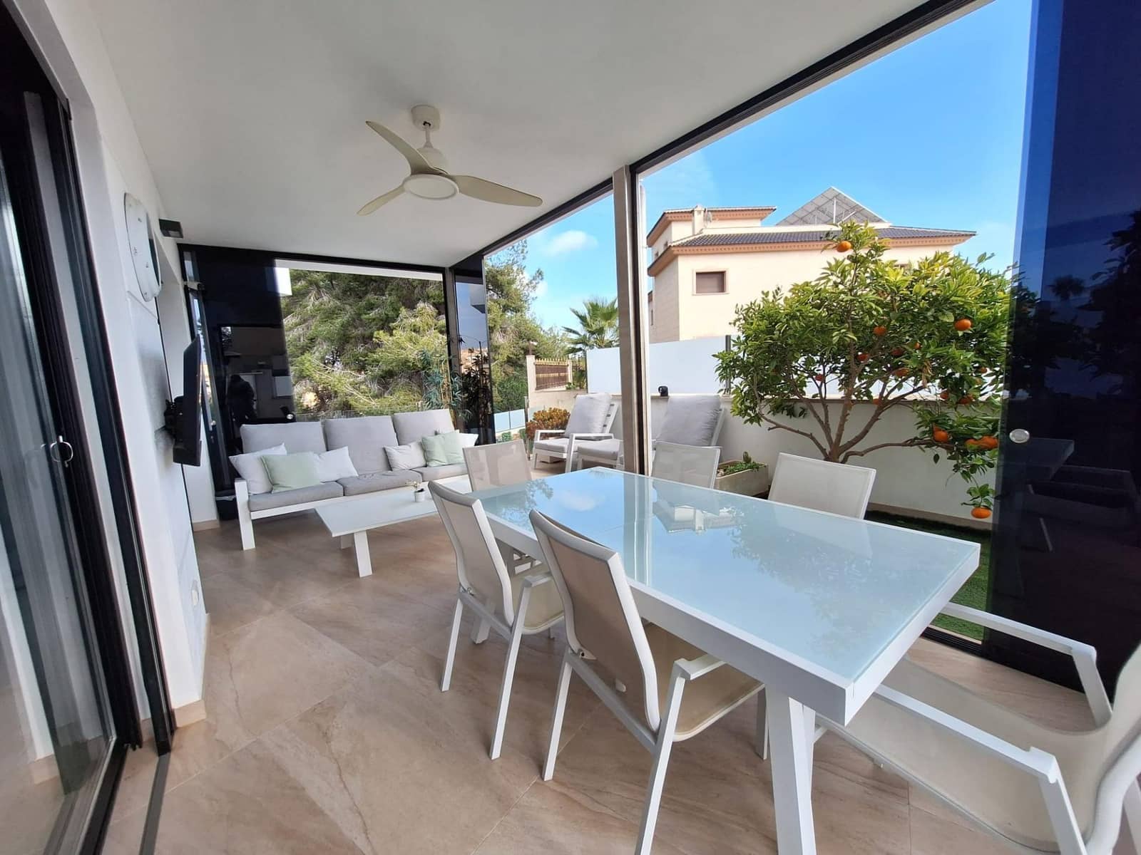 3 soveværelse Rækkehus til salg i Orihuela Costa med swimmingpool - € 475.000 (Ref: 9518903)