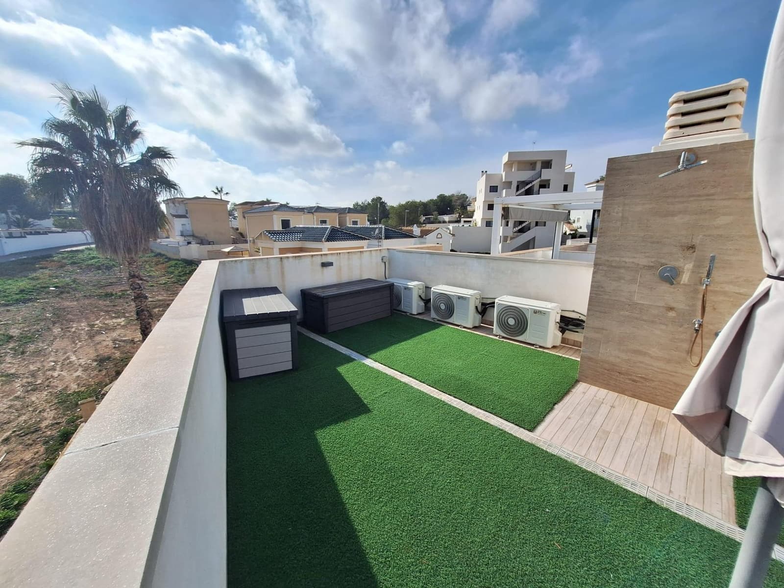 3 soveværelse Rækkehus til salg i Orihuela Costa med swimmingpool - € 475.000 (Ref: 9518903)