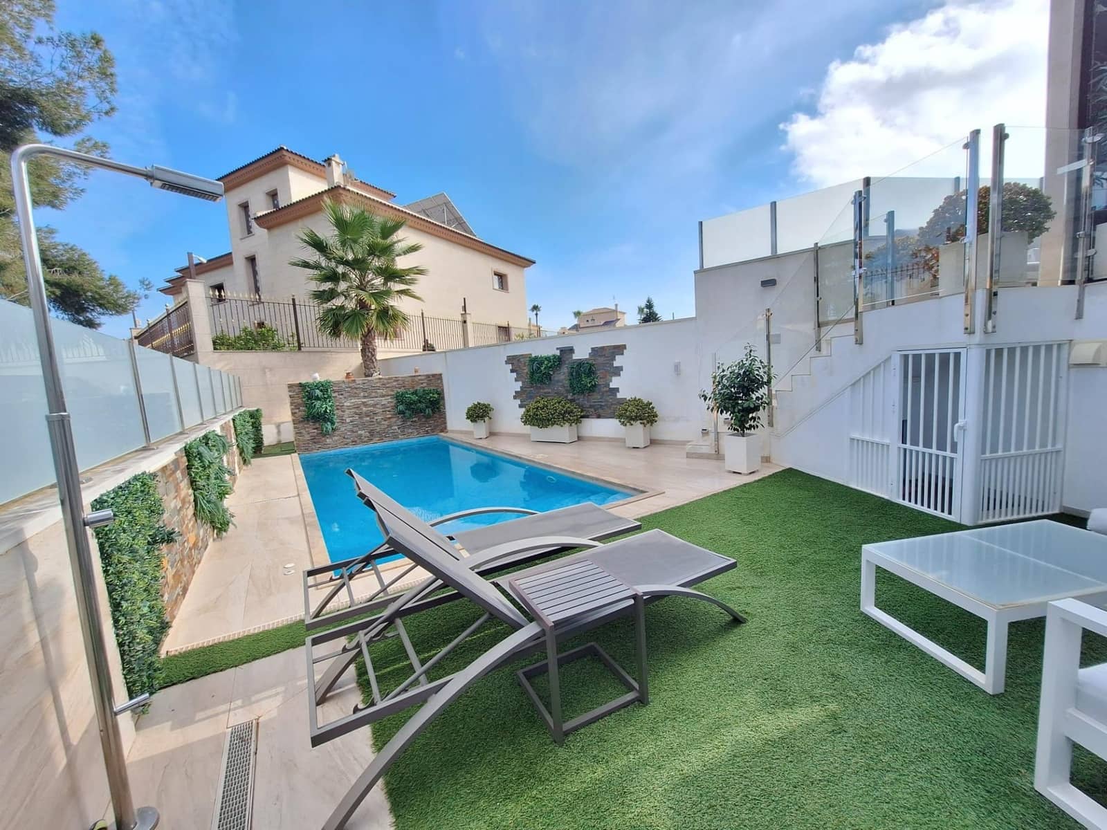 3 soveværelse Rækkehus til salg i Orihuela Costa med swimmingpool - € 475.000 (Ref: 9518903)