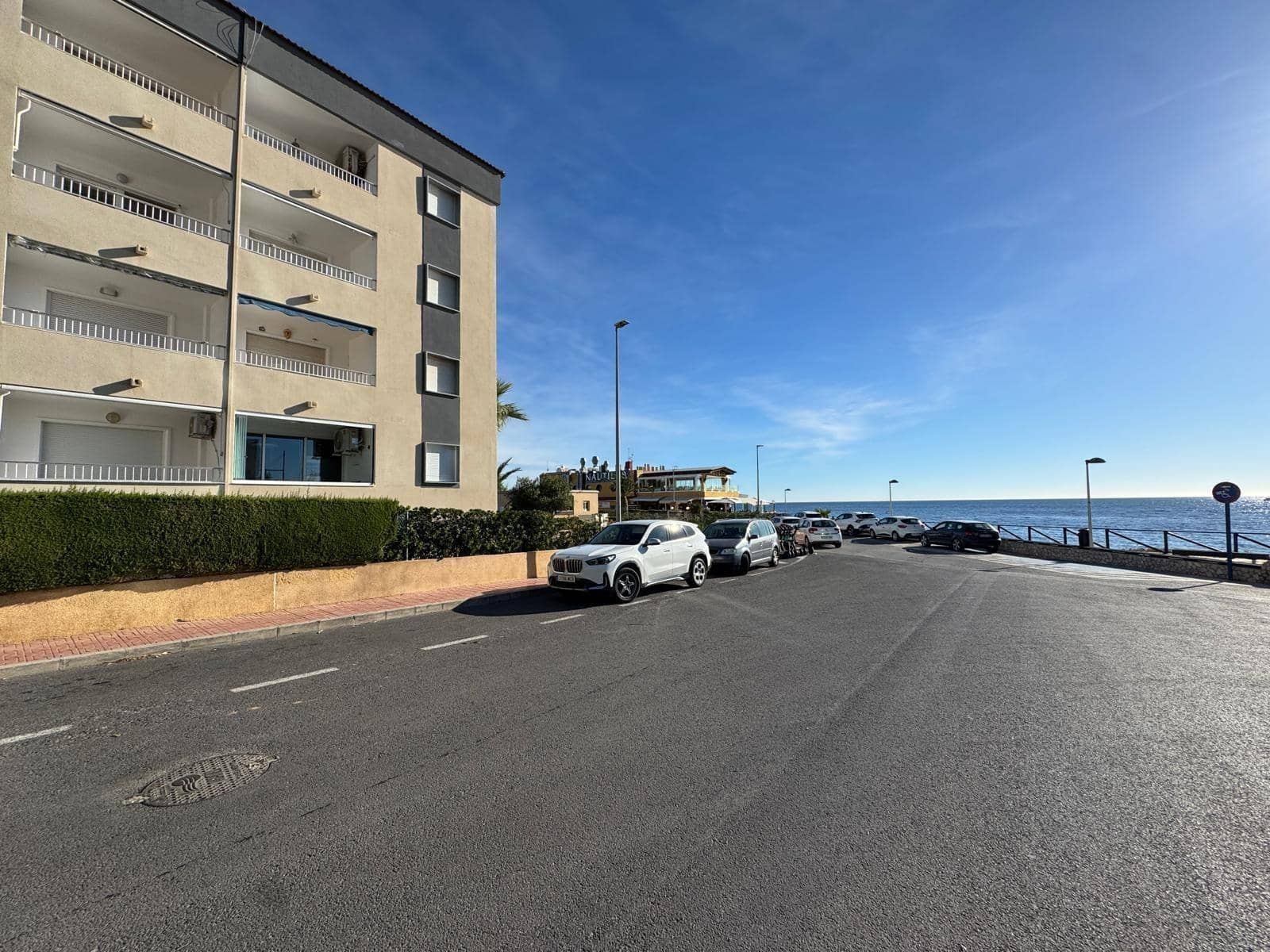 3 soverom Leilighet til salgs i Punta Prima med svømmebasseng - € 329 700 (Ref: 9518905)