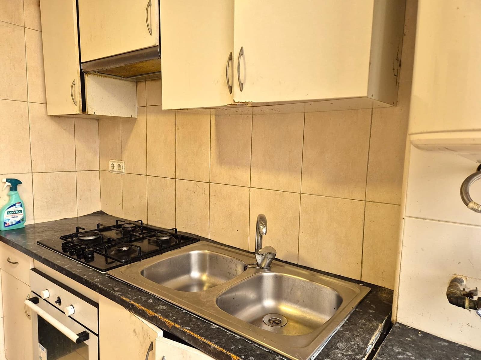 2 bedroom Apartment for sale in Alicante / Alacant city - € 85,000 (Ref: 9518906)