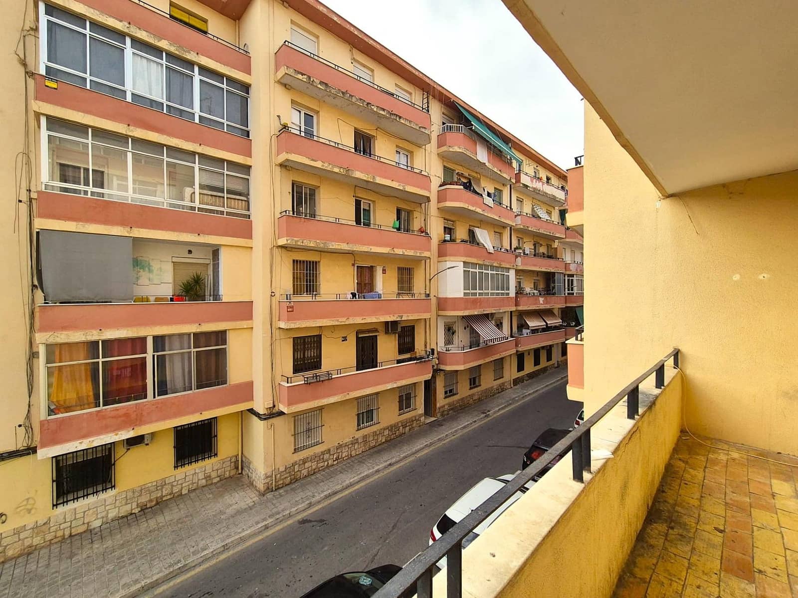 2 bedroom Apartment for sale in Alicante / Alacant city - € 85,000 (Ref: 9518906)