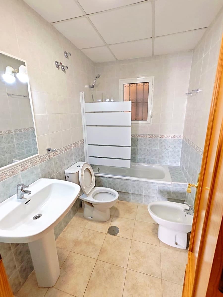 Apartamento de 2 habitaciones en La Regia en venta - 165.000 € (Ref: 9518907)