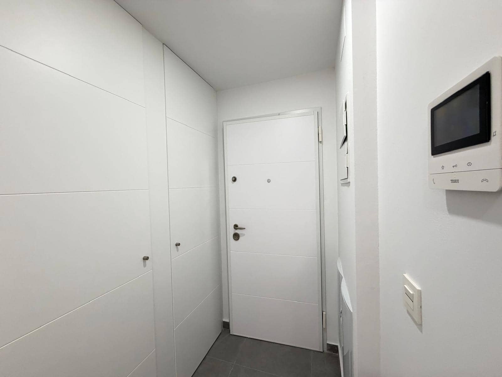 3 soveværelse Lejlighed til salg i Torrevieja med swimmingpool garage - € 349.000 (Ref: 9520845)