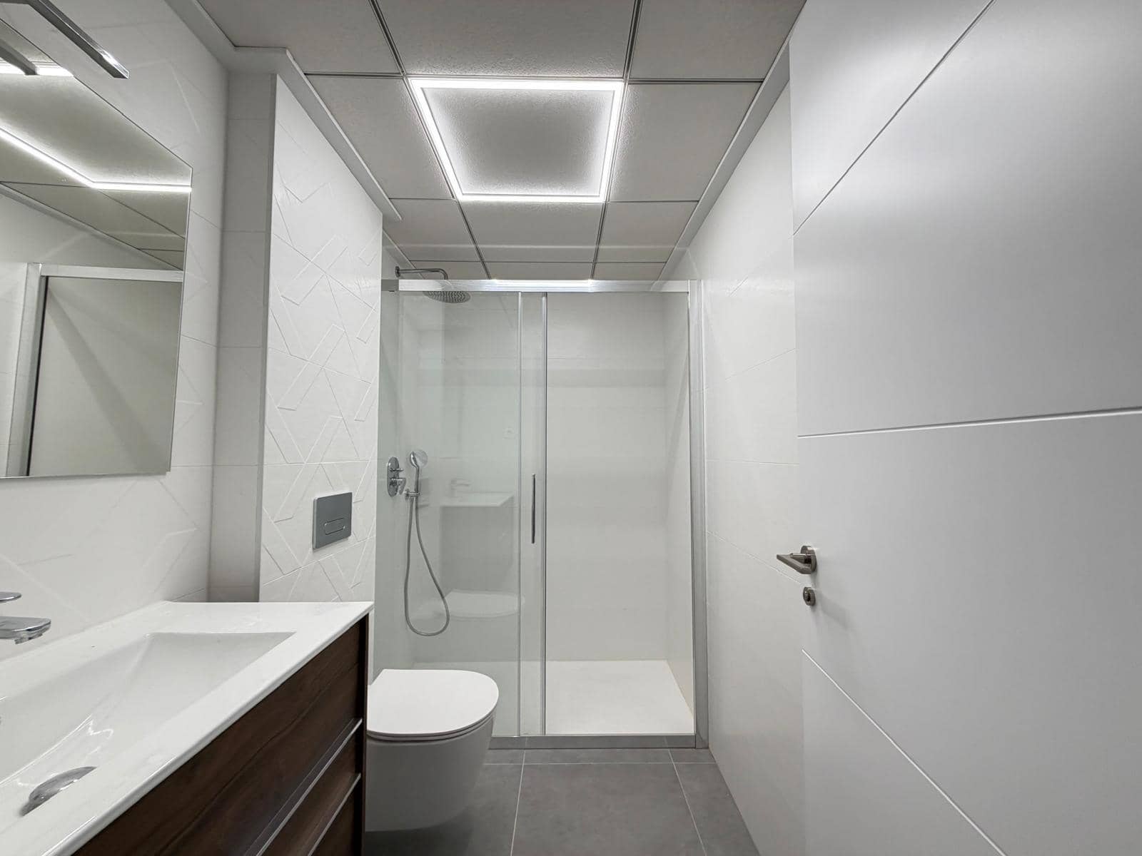 3 soveværelse Lejlighed til salg i Torrevieja med swimmingpool garage - € 349.000 (Ref: 9520845)