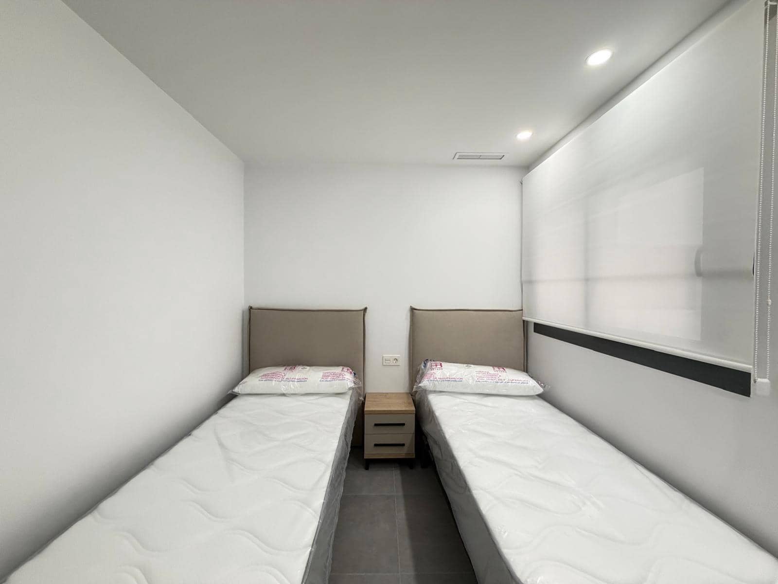 3 soveværelse Lejlighed til salg i Torrevieja med swimmingpool garage - € 349.000 (Ref: 9520845)