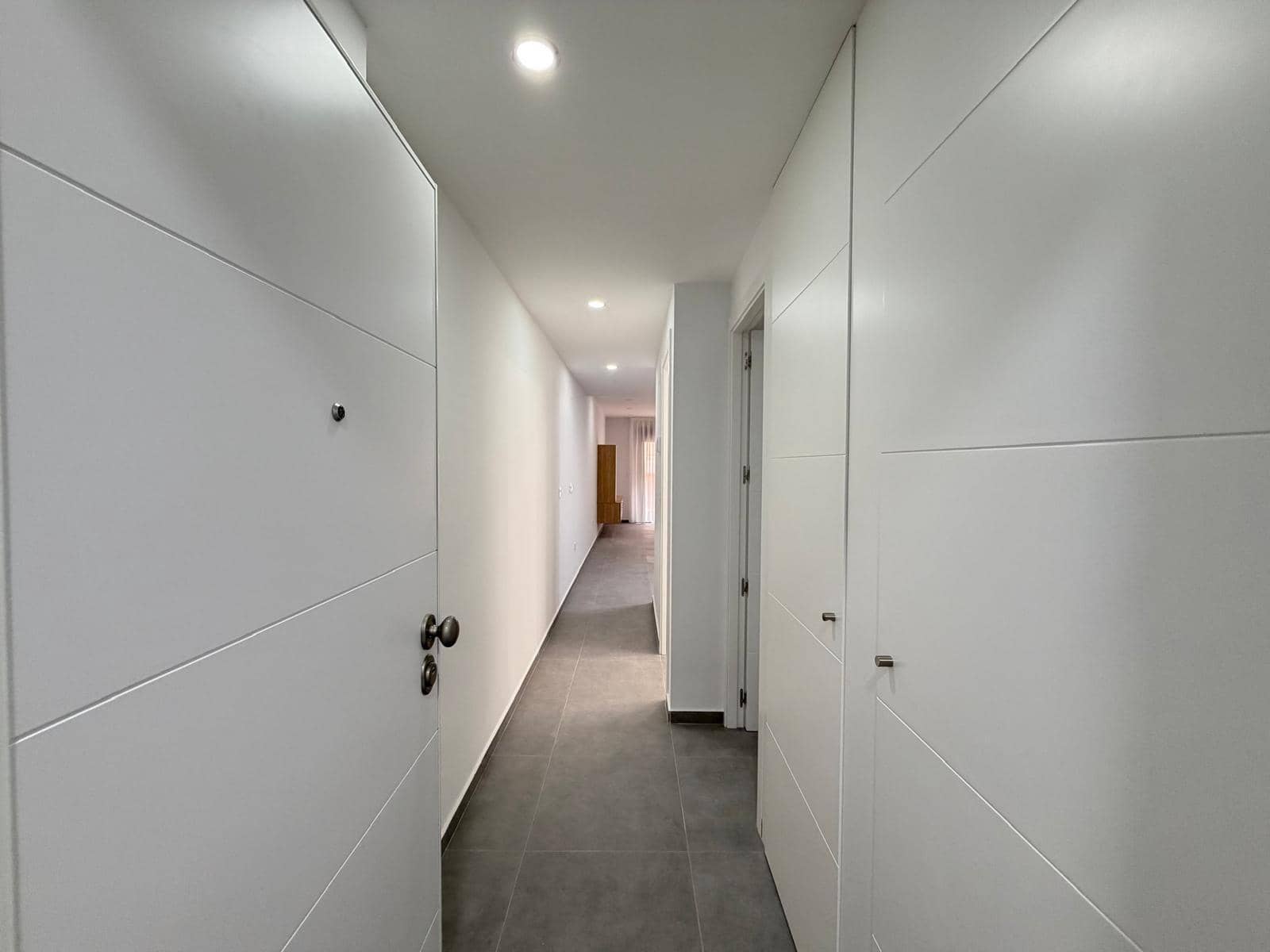 3 soveværelse Lejlighed til salg i Torrevieja med swimmingpool garage - € 349.000 (Ref: 9520845)