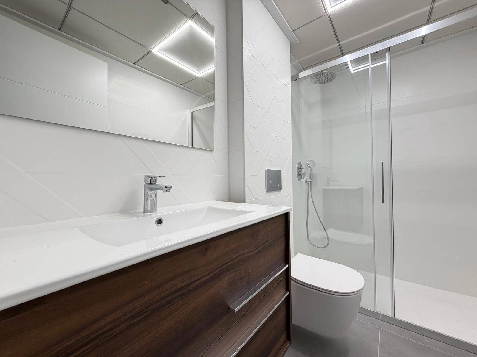 3 soveværelse Lejlighed til salg i Torrevieja med swimmingpool garage - € 349.000 (Ref: 9520845)