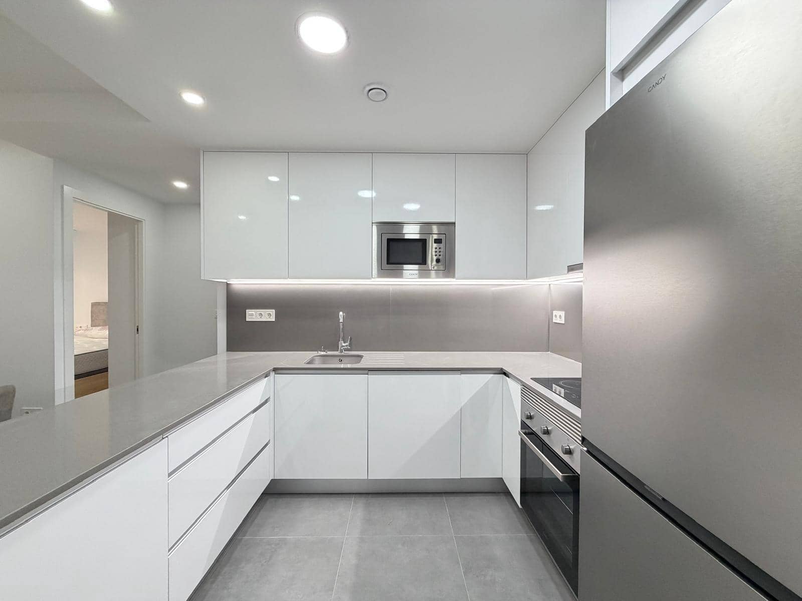 3 soveværelse Lejlighed til salg i Torrevieja med swimmingpool garage - € 349.000 (Ref: 9520845)