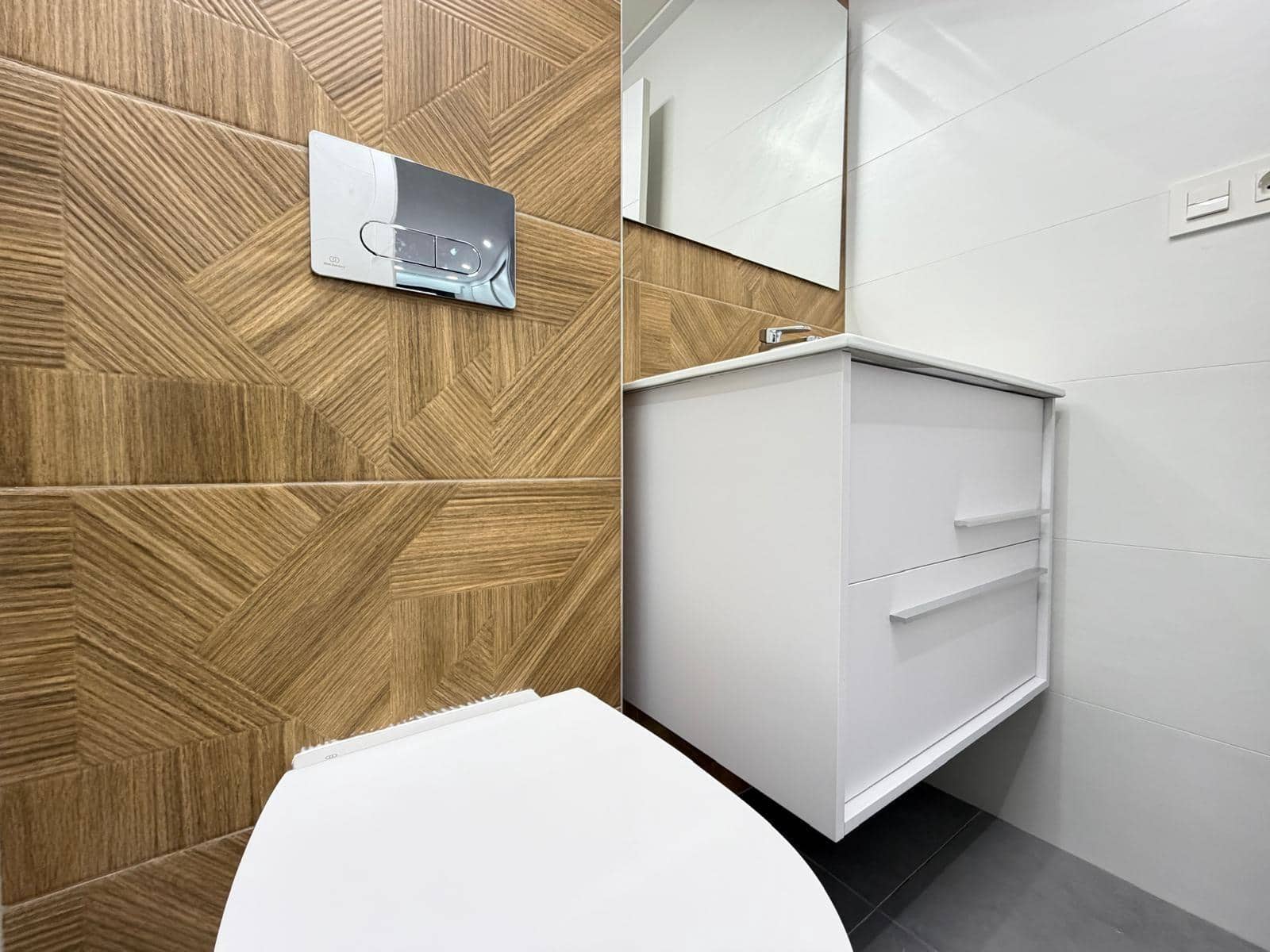 3 soveværelse Lejlighed til salg i Torrevieja med swimmingpool garage - € 349.000 (Ref: 9520845)