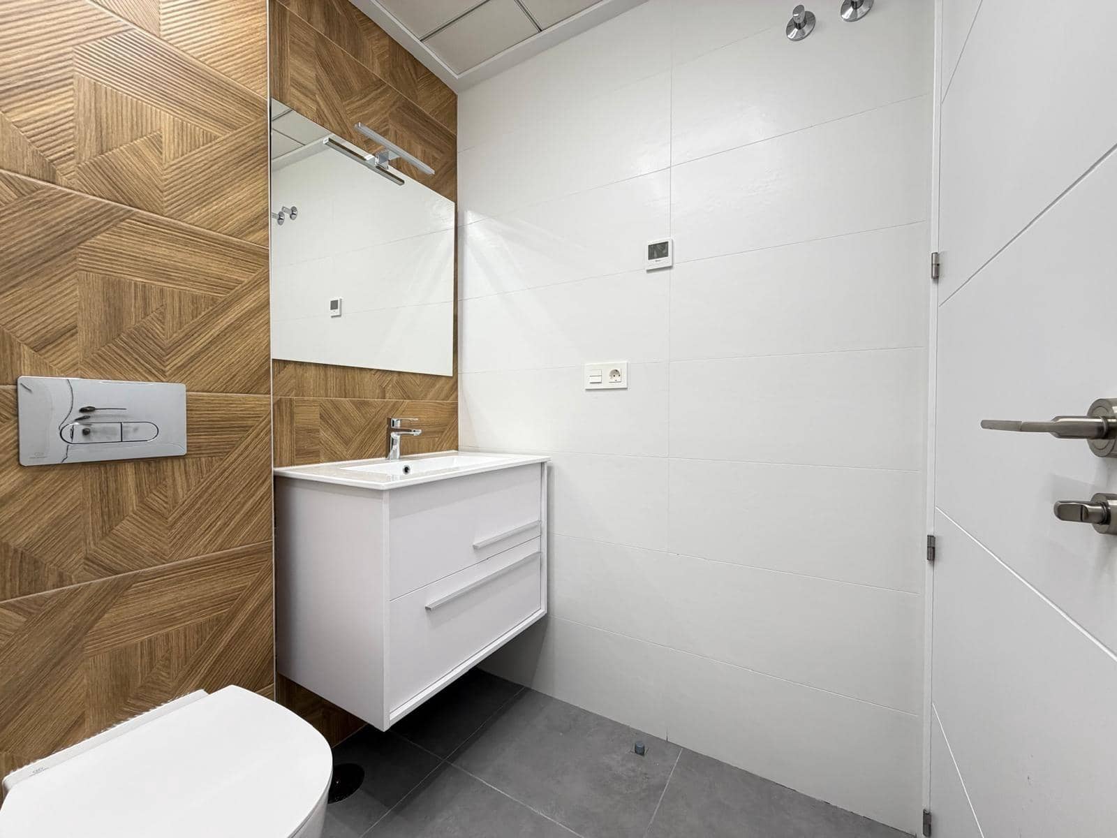 3 soveværelse Lejlighed til salg i Torrevieja med swimmingpool garage - € 349.000 (Ref: 9520845)