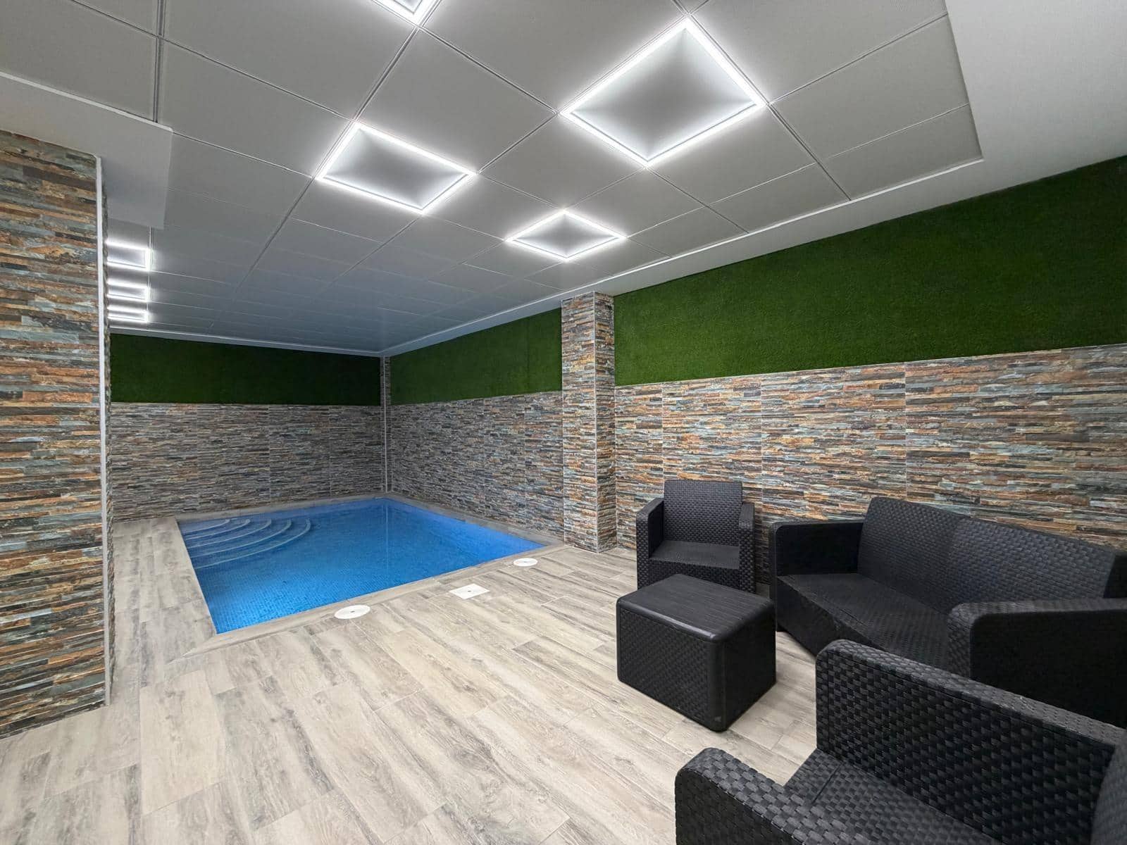 3 soveværelse Lejlighed til salg i Torrevieja med swimmingpool garage - € 349.000 (Ref: 9520845)