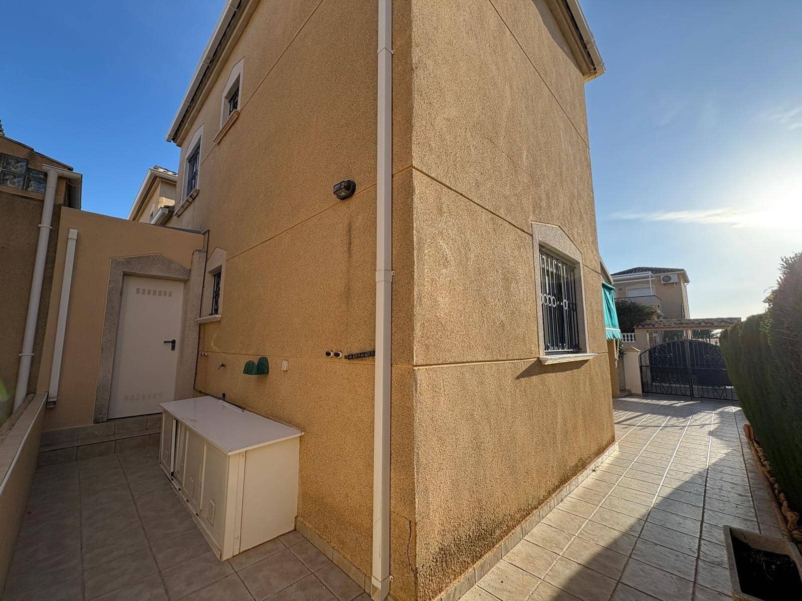 3 sovrum Villa till salu i Orihuela med pool - 199 900 € (Ref: 9524296)