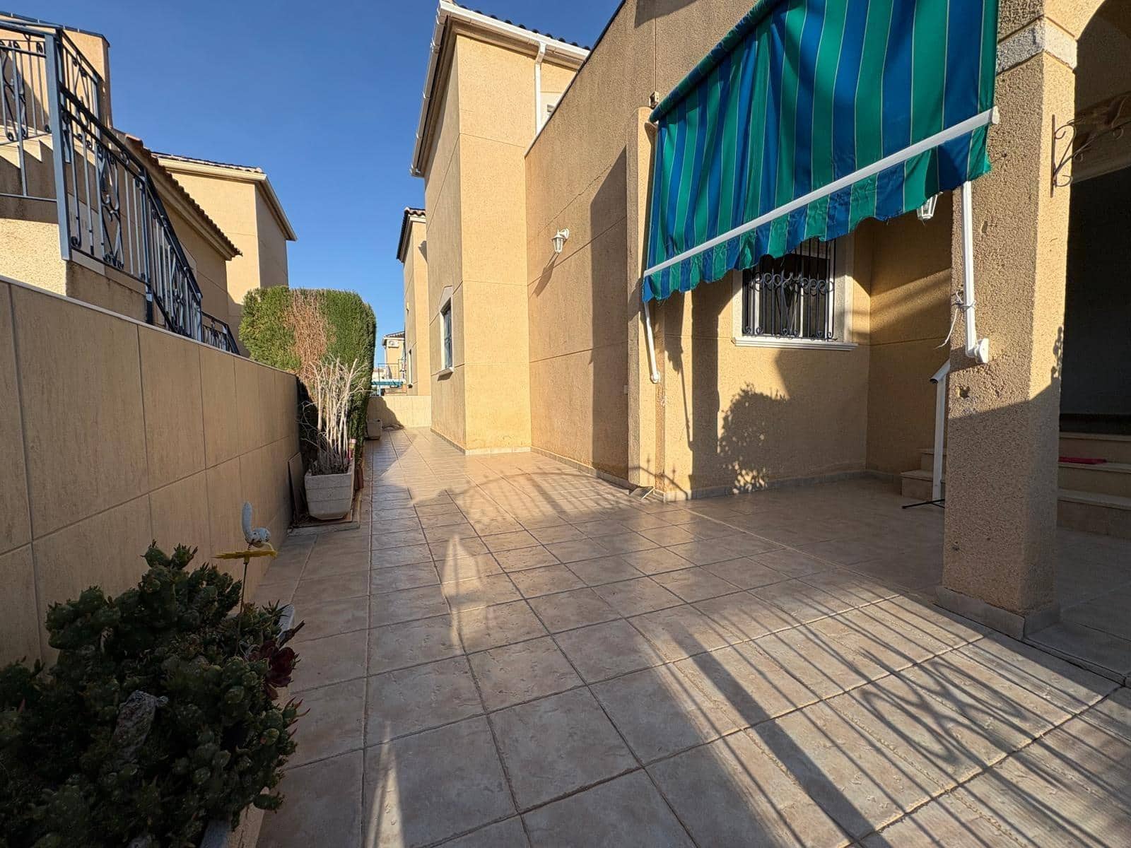 3 camera da letto Villa in vendita in Orihuela con piscina - 199.900 € (Rif: 9524296)