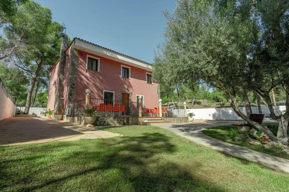 Chalet de 6 habitaciones en Náquera en venta - 985.000 € (Ref: 9527678)